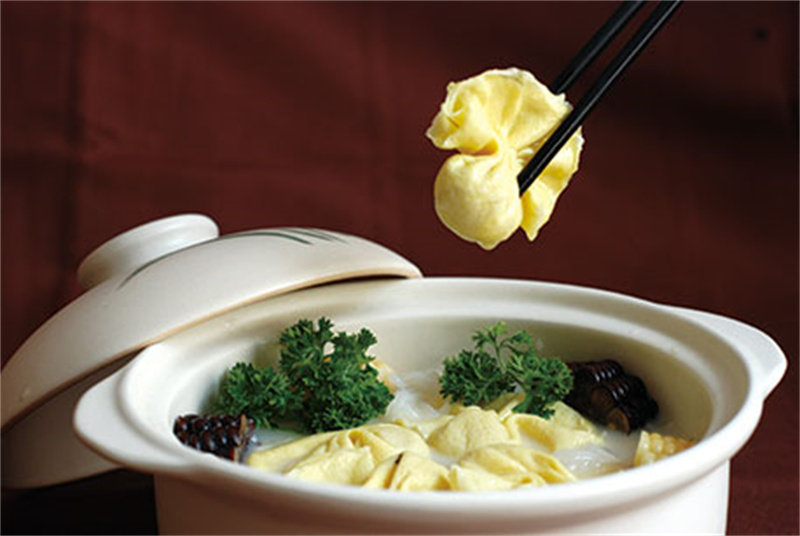 风味地锅卧金饺